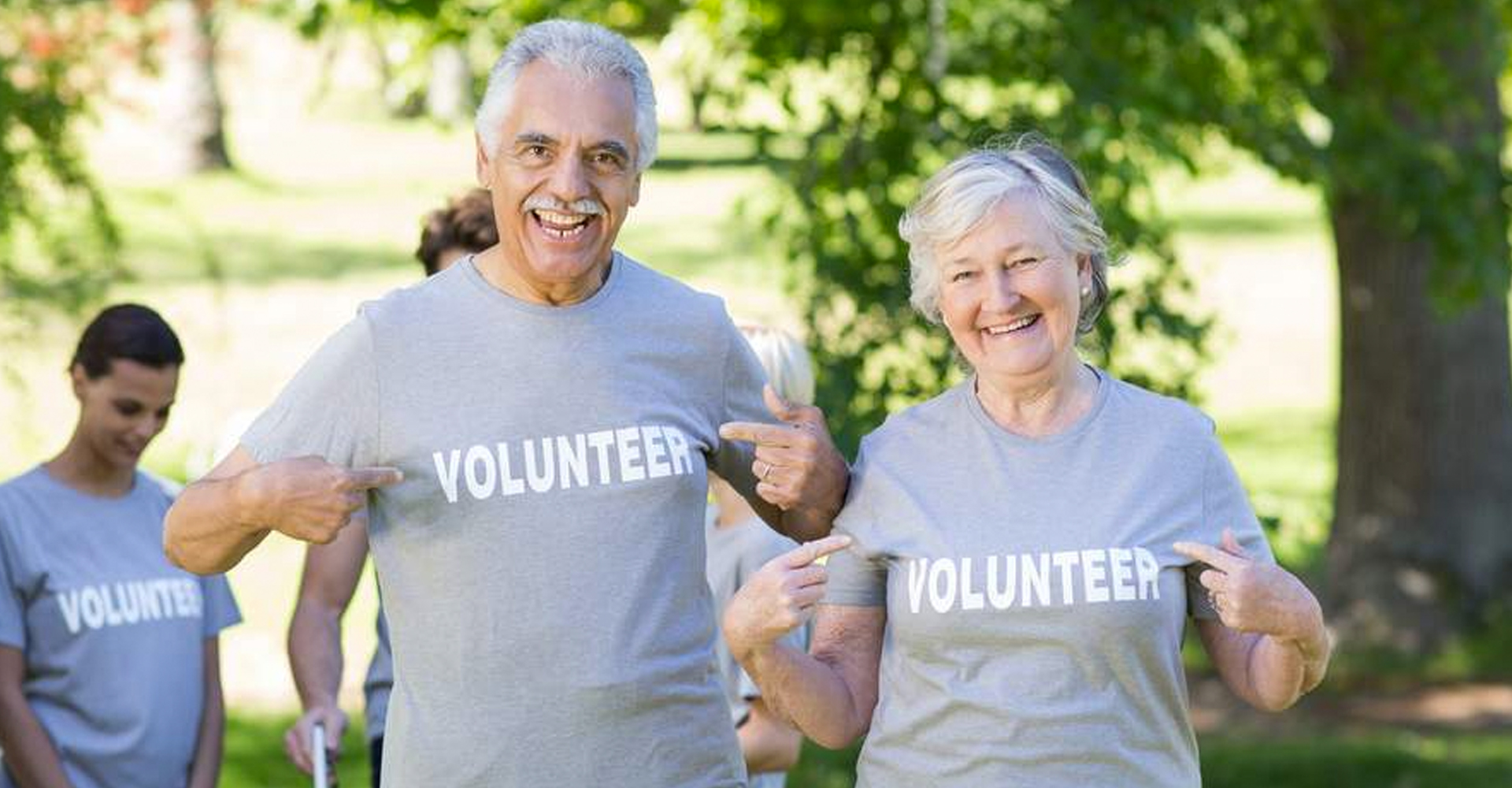 national-volunteer-month-two-seniors-volunteering